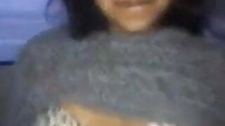 Girlfriend has sex with bf in a car. Indian desi