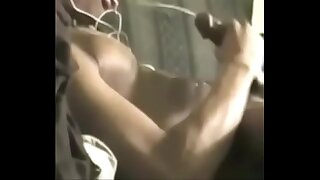 कोई भी आंटी और भाभी मेरा Lund का पानी पीना चाहती चाहती whtsp में मैसेज करे
