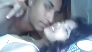 Sexy Indian College Girl Sex Video With Her Bf Leaked Online