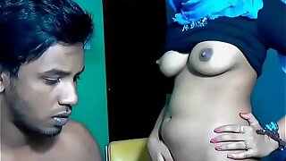 Newly Married South Indian Couple with Ultra Hot Babe WebCam Show (7)