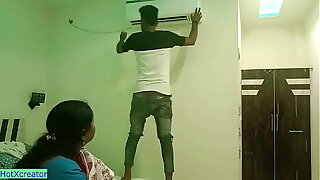 Indian cheating wife XXX hot sex with ac technician! Bhabhi sex