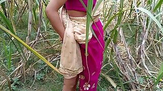जंगल के किनारे गांव की गर्लफ्रेंड जंगल की झाड़ी रास्ते में चोद दिया