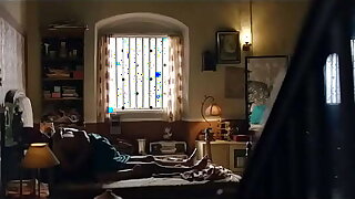 Hot actress nude boobs