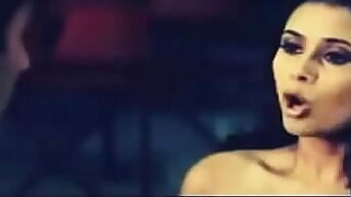 Indian Actress Rani Mukerji Nude Big boobs Exposed in Indian Movie