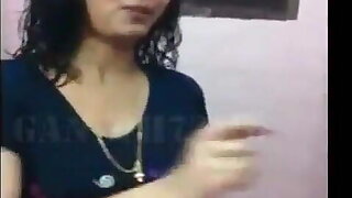 Tamil Girl Sucking While Bathing