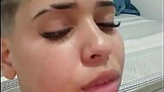 fadynha mostrando seu talento