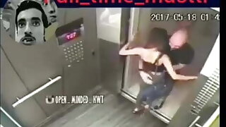 Sex in the lift hidden cam live zavnapani