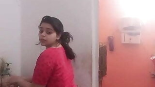 Aunty shaking her gaand