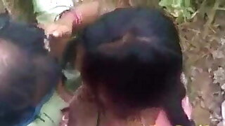 Desi lovers caught heaving sex