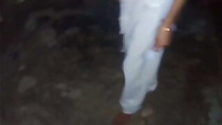 First time vergin indian girlfriend outdoor hindi sex video