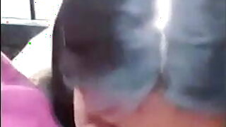Mumbai, Indian gf and bf have sex in a car