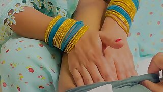 sasur ji ne bahu ko tel maalish ke bahane mein Kiya sex Father-in-law fucked by daughter-in-law on the pretext of oil massage