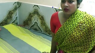 Bengali Boudi Sex with clear Bangla audio! Cheating sex with Boss wife!