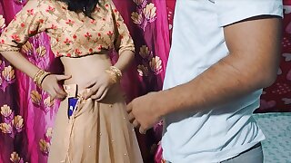Stepsister ko kapda change karte dekh ke pel diya