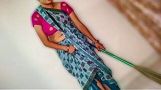 सौतेली बहन ने गलती से परदे के पीछे छिपे भाई का लण्ड  चूसा और चुद गयी हॉट फुल हिंदी ऑडियो