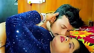 Indian MILF On Her Wedding Anniversary Giving Deepthroat Blowjob